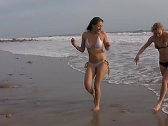 A Double POV Blowjob On The Beach With Hot Babes
